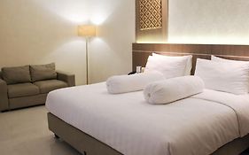 Nevada Ketapang Hotel